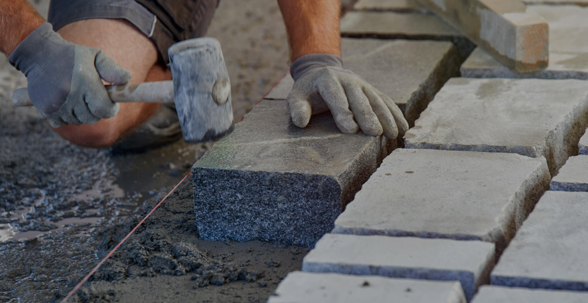 信頼を、かたちに。 安心で確実な施工をお届けします。